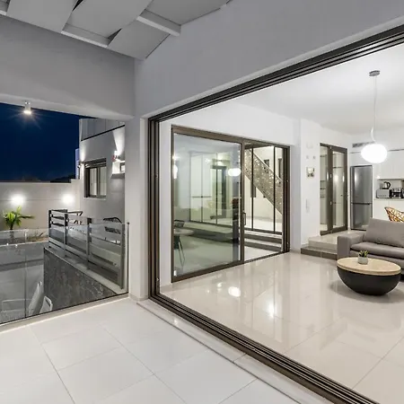Agia Pelagia Villas 阿齐亚·佩拉加